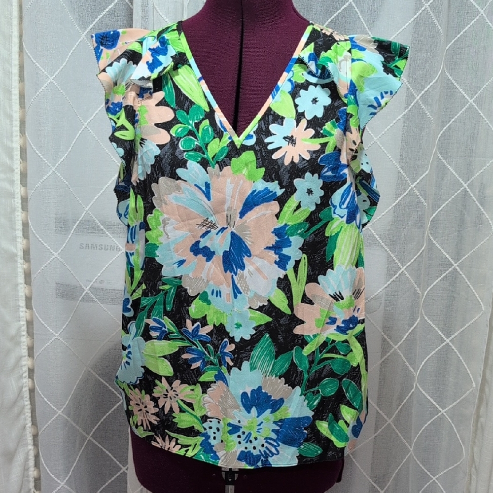 Floral V-Neck Ruffle Sleeve Top